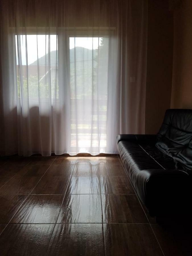Cabana Merisor Hotel Poiana Mărului Buitenkant foto